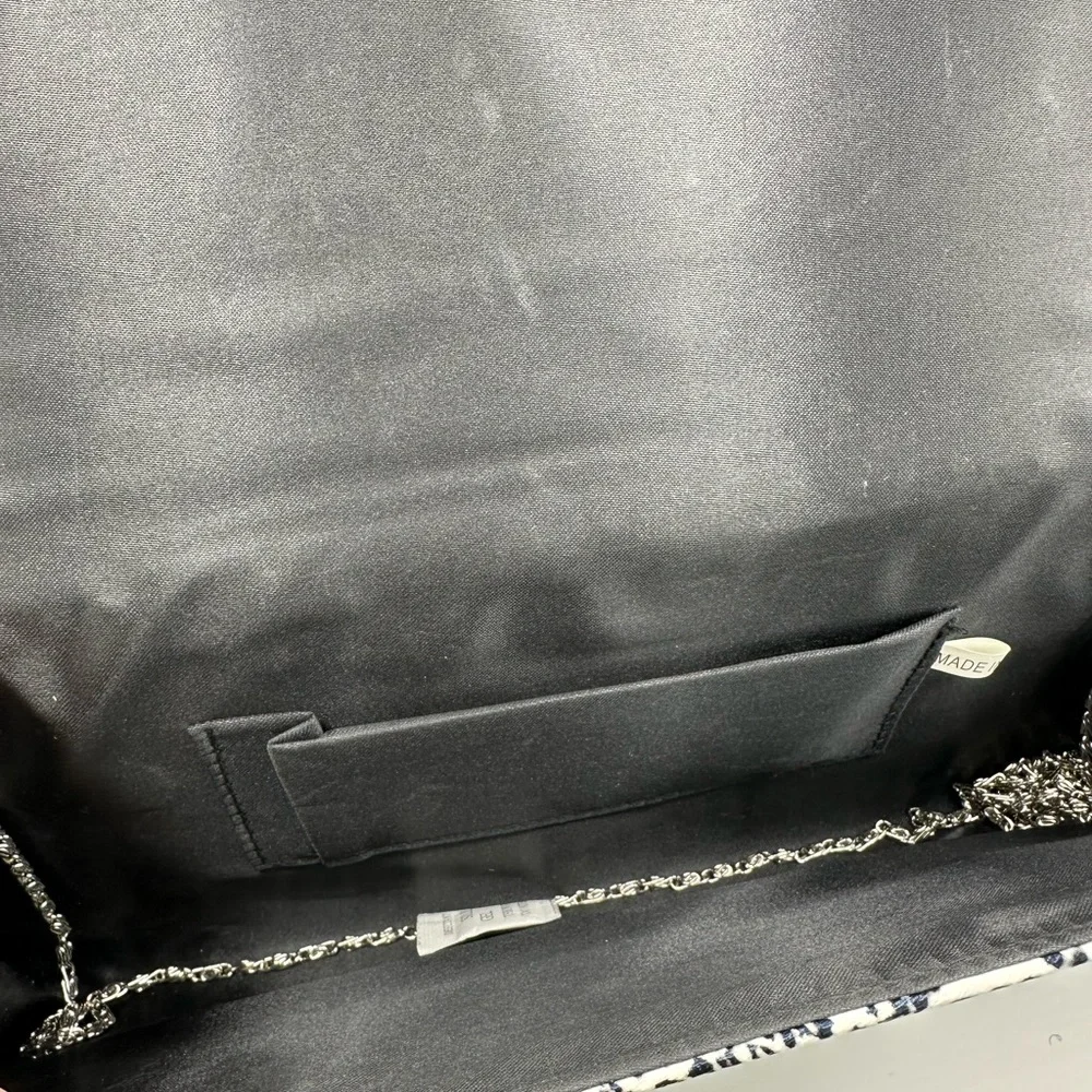 Clutch handbag - Picture 2 of 6